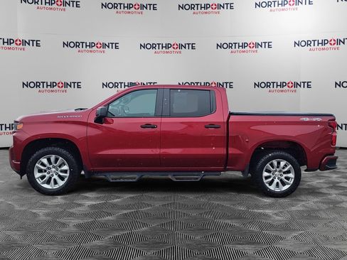 Used 2020 Chevrolet Silverado 1500 Custom w/ Custom Value Package image 3