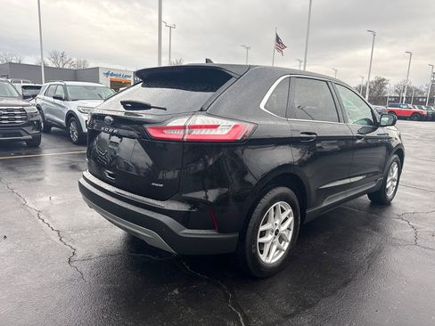 Used 2024 Ford Edge SEL image 7