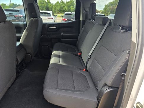 Used 2022 Chevrolet Silverado 1500 Custom AWD/4WD image 24