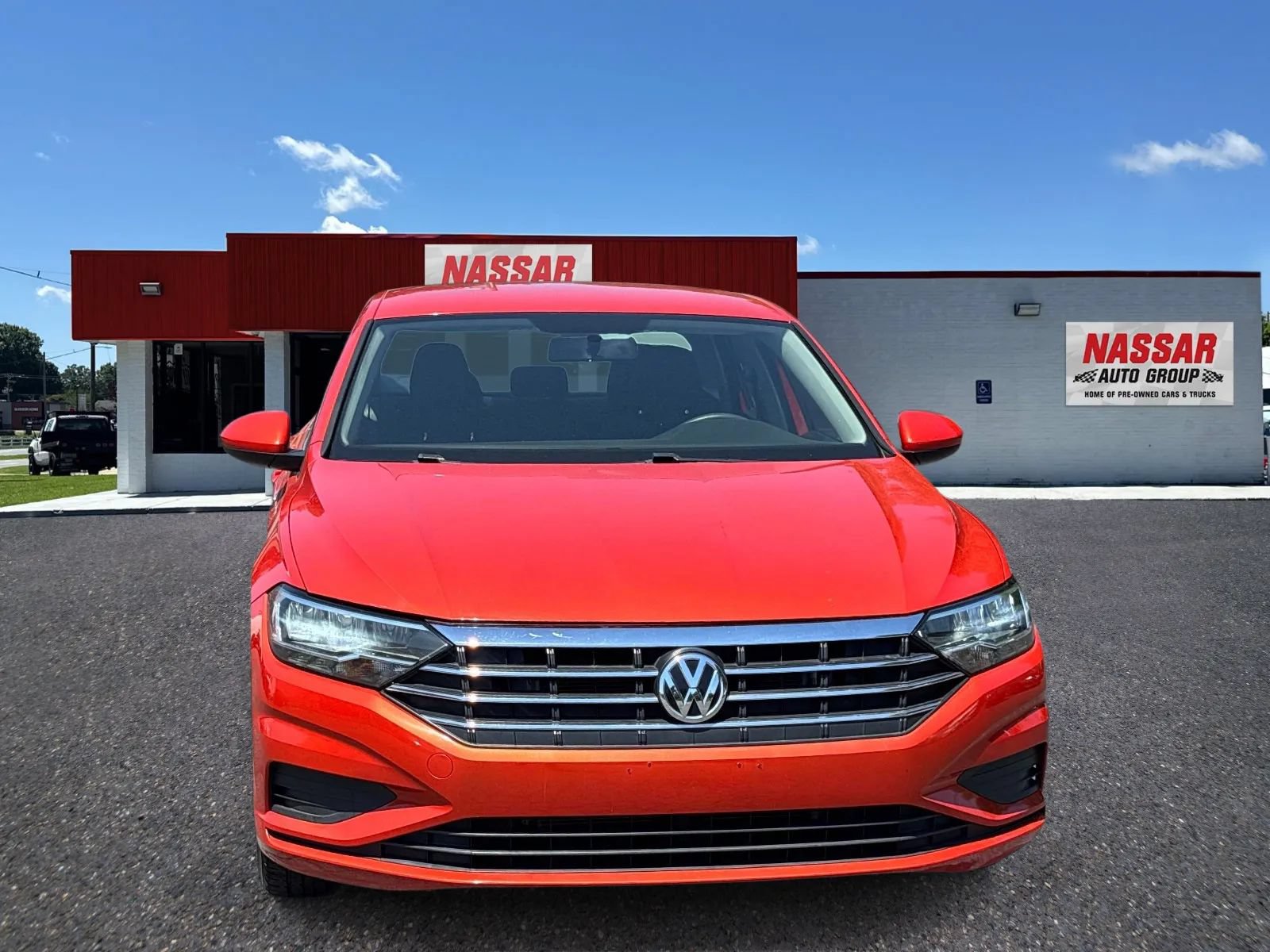 Used 2019 Volkswagen Jetta R-Line FWD image 2