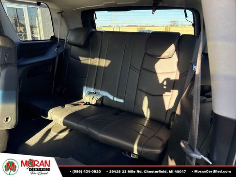 Used 2019 Cadillac Escalade Premium Luxury AWD/4WD image 32