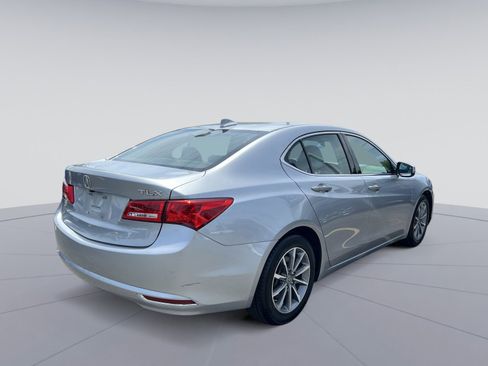 Used 2019 Acura TLX w/ Technology Package FWD image 9