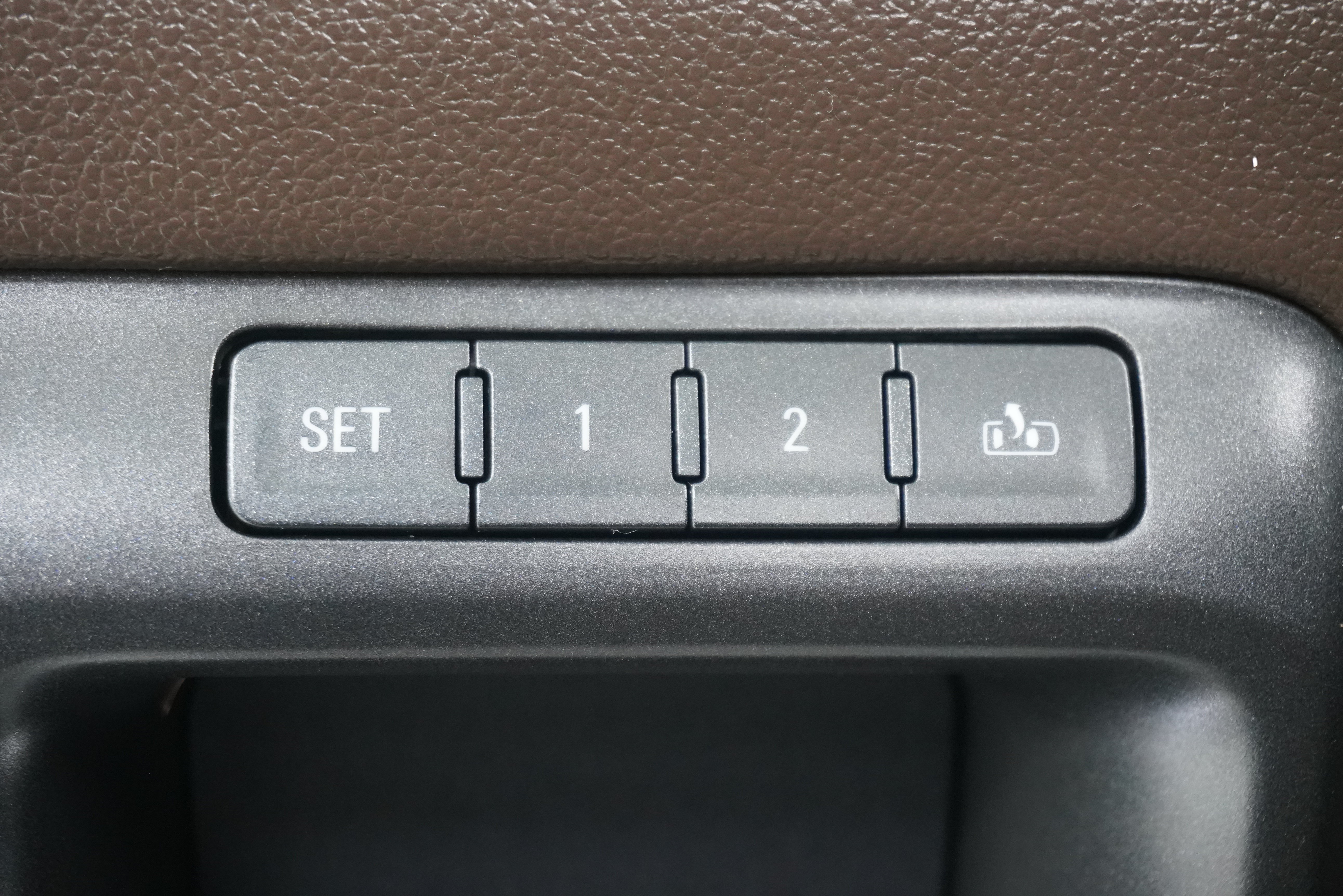 Used 2014 Chevrolet Silverado 1500 LTZ Z71 AWD/4WD image 14