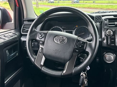 Used 2019 Toyota 4Runner TRD Off-Road image 18