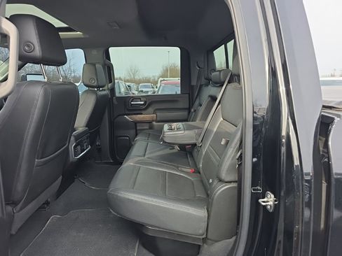 Used 2023 GMC Sierra 3500 Denali image 8