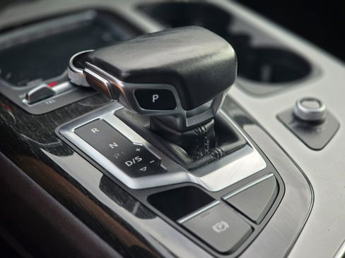 Used 2018 Audi Q7 2.0T Premium Plus image 38