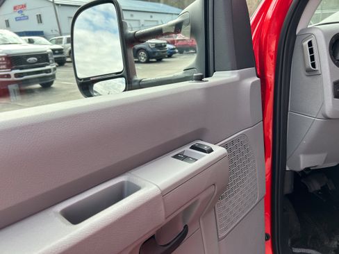 New 2026 Ford E-350 and Econoline 350 Super Duty w/ Interior Upgrade Package RWD image 45