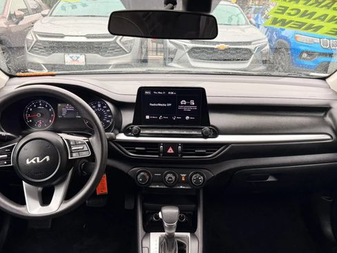 Used 2023 Kia Forte LXS FWD image 15