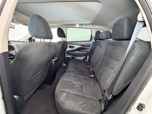 Used 2019 Nissan Murano SV AWD/4WD image 4