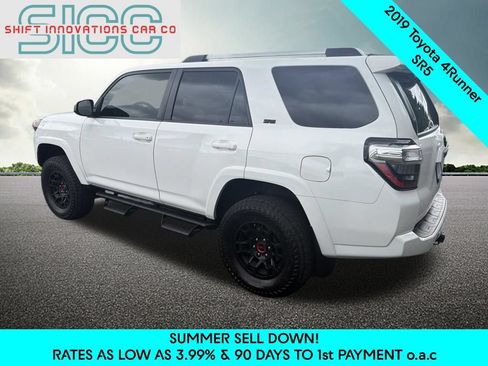 Used 2019 Toyota 4Runner SR5 AWD/4WD image 4