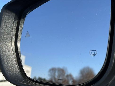 Used 2023 Jeep Grand Cherokee Laredo w/ Luxury Tech Group I image 37