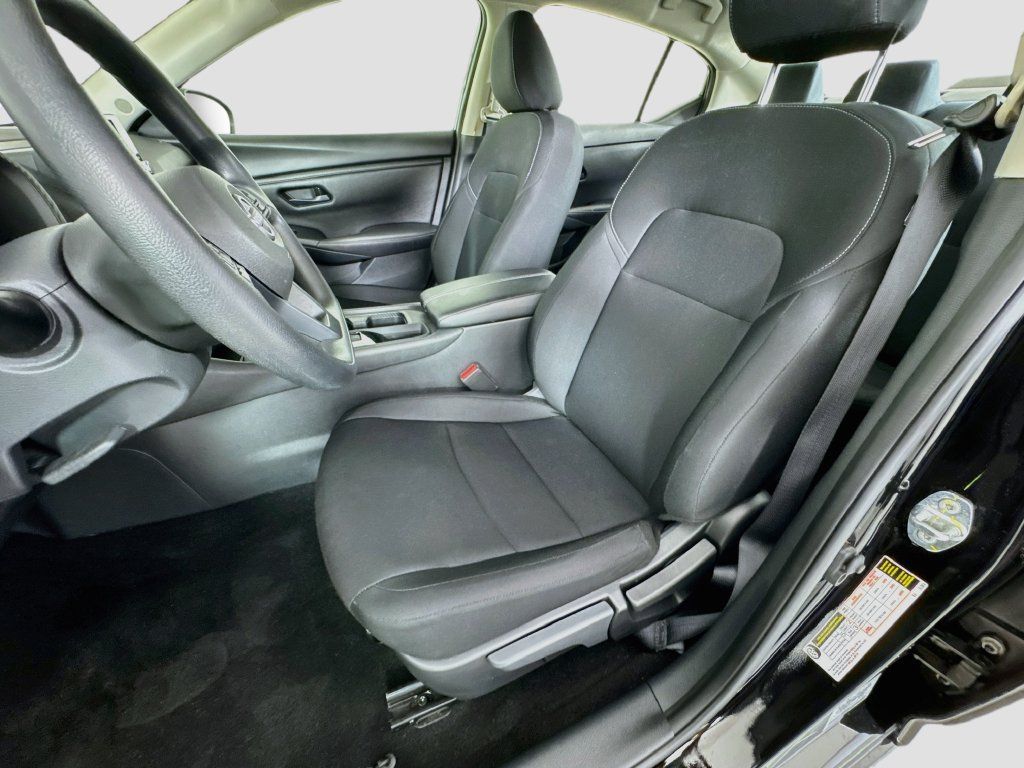 Used 2025 Nissan Sentra S FWD image 11