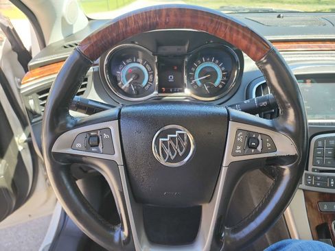 Used 2010 Buick LaCrosse CXS w/ Touring Package FWD image 17