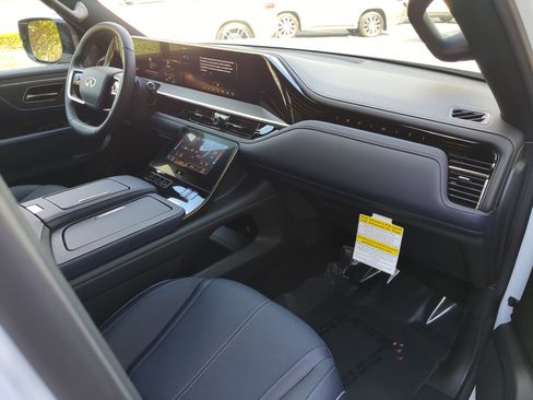 New 2026 INFINITI QX80 4WD w/ Sport Exterior Package image 11