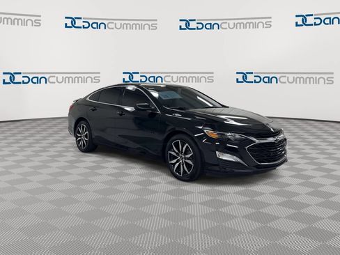 Used 2021 Chevrolet Malibu RS FWD image 2