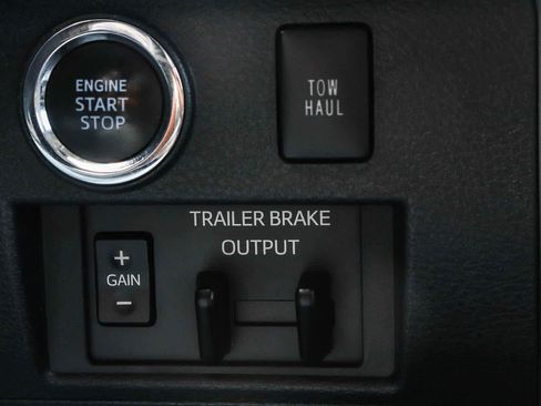 Used 2020 Toyota Tundra Platinum AWD/4WD image 35