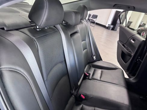 Used 2017 Honda Accord Touring image 16