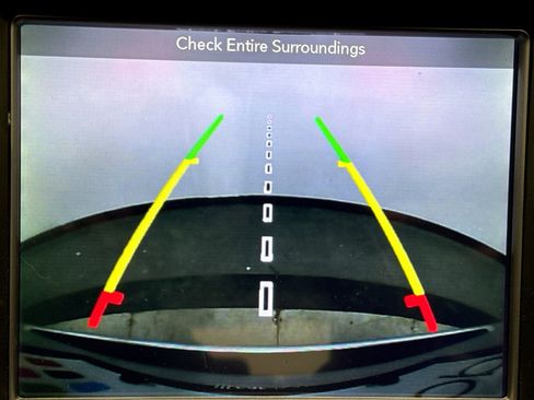 Used 2018 Jeep Grand Cherokee Limited image 10