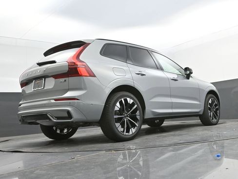 New 2026 Volvo XC60 B5 Plus w/ Protection Package Premier AWD/4WD image 25