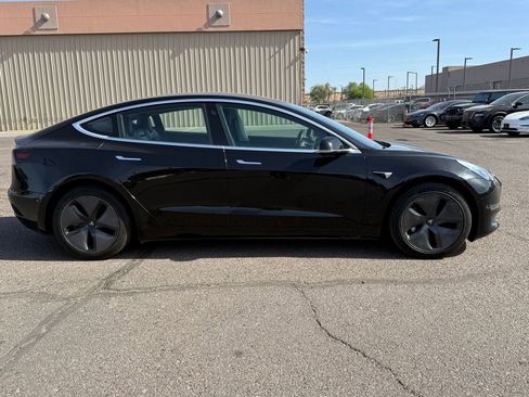 Used 2018 Tesla Model 3 Long Range RWD image 4