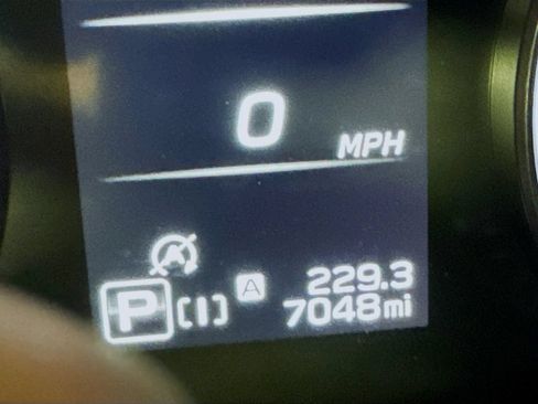 Certified 2024 Subaru Crosstrek 2.0i Premium AWD/4WD image 16