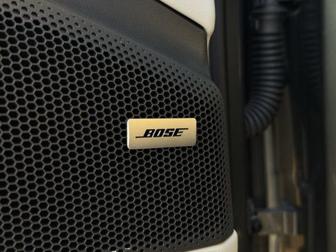 Used 2024 Porsche Macan 4 Electric image 29