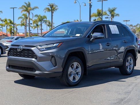 Used 2025 Toyota RAV4 XLE w/ Convenience Package AWD/4WD image 11