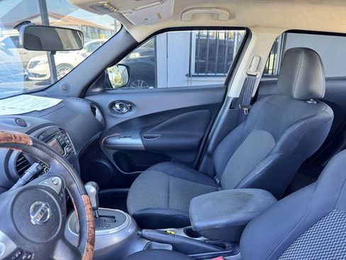 Used 2017 Nissan Juke S FWD image 31