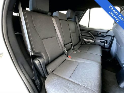 Used 2025 Toyota 4Runner SR5 image 35