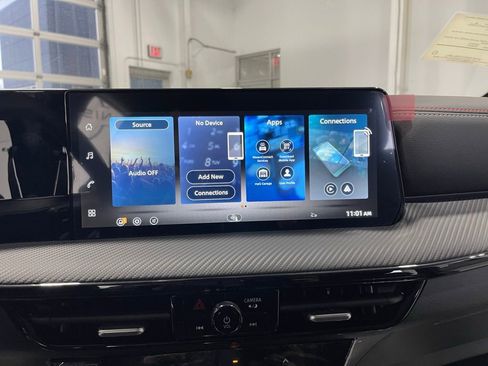 New 2026 Nissan Kicks SR image 11