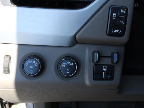 Used 2020 GMC Yukon SLT w/ Open Road Package AWD/4WD image 11