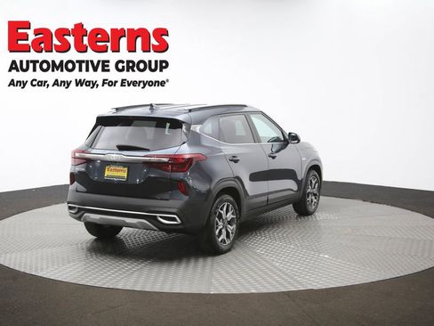 Used 2023 Kia Seltos EX image 41