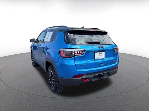 Used 2025 Jeep Compass Trailhawk w/ Trailer Tow Group AWD/4WD image 11