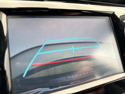 Used 2020 Toyota Camry LE image 15