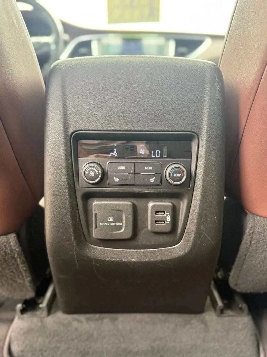 Used 2021 Buick Enclave Avenir w/ Avenir Technology Package AWD/4WD image 13