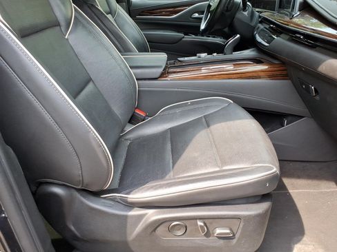 Used 2022 Cadillac Escalade ESV Premium Luxury AWD/4WD image 6