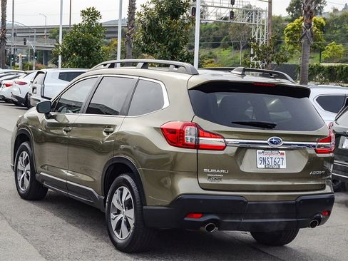 Used 2022 Subaru Ascent Premium w/ Convenience Package image 4