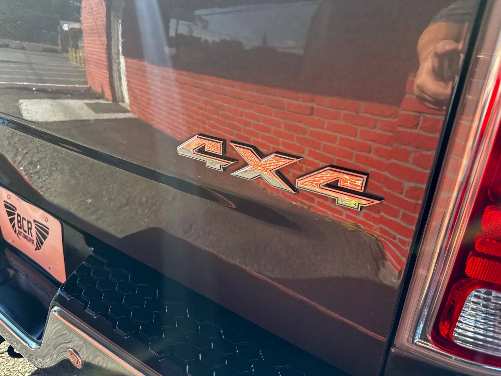 Used 2018 RAM 1500 Laramie w/ Convenience Group AWD/4WD image 43