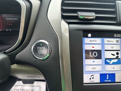 Used 2019 Ford Fusion SEL image 51