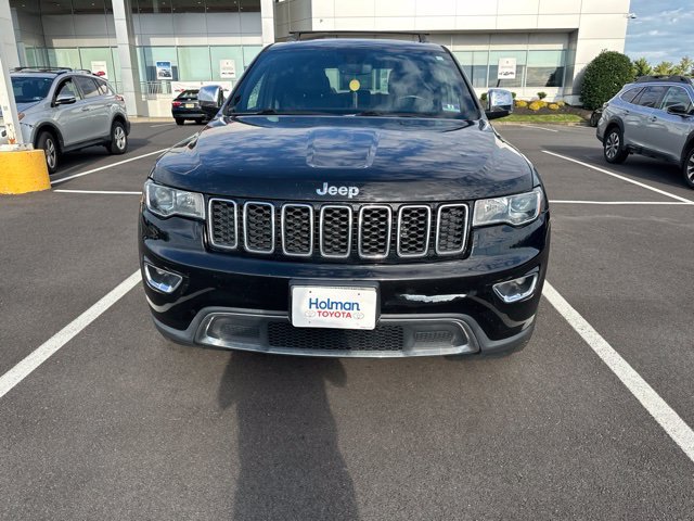 Used 2019 Jeep Grand Cherokee Limited AWD/4WD image 2