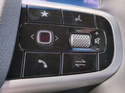 Certified 2026 Genesis GV70 2.5T AWD/4WD image 25