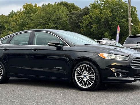 Used 2013 Ford Fusion SE FWD image 5