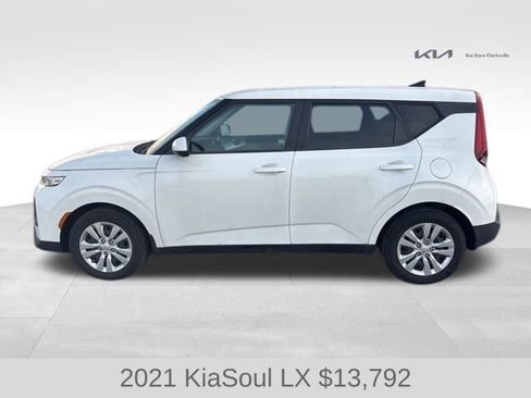 Used 2021 Kia Soul LX image 5