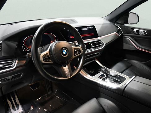 Used 2019 BMW X5 xDrive50i w/ M Sport Package AWD/4WD image 11
