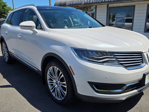 Used 2017 Lincoln MKX Reserve w/ Luxury Package AWD/4WD image 3
