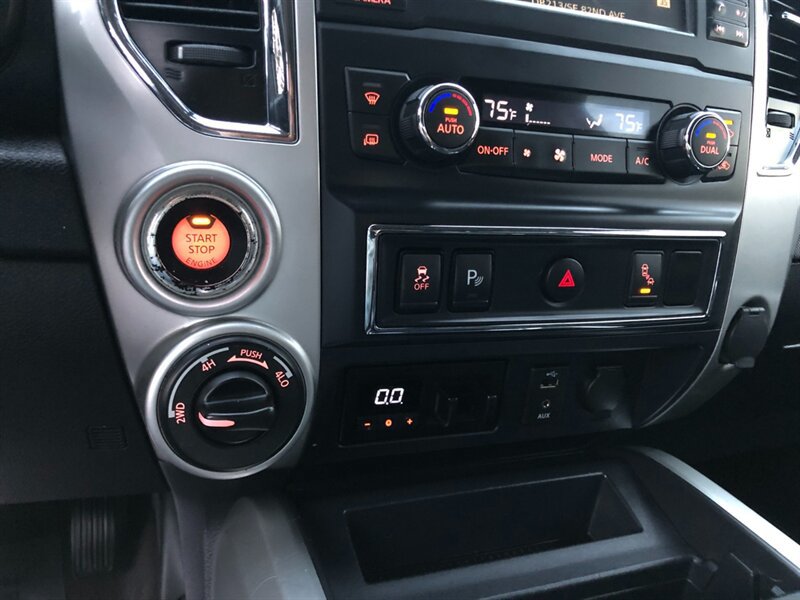 Used 2017 Nissan Titan PRO-4X AWD/4WD image 14