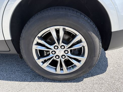 Used 2020 Cadillac XT5 Premium Luxury AWD/4WD image 24