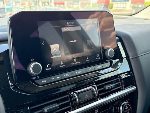 New 2025 Nissan Pathfinder SV image 27