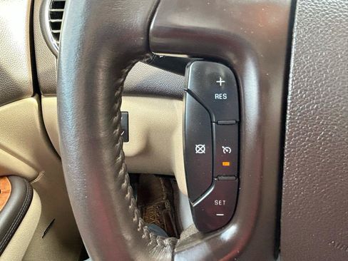 Used 2010 Buick Enclave CXL w/ Trailering Provision Package AWD/4WD image 20
