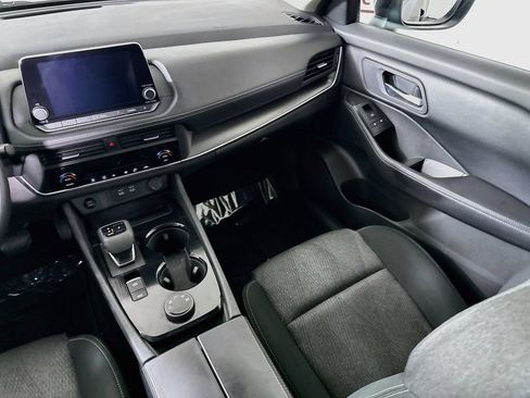 Certified 2024 Nissan Rogue SV AWD/4WD image 25